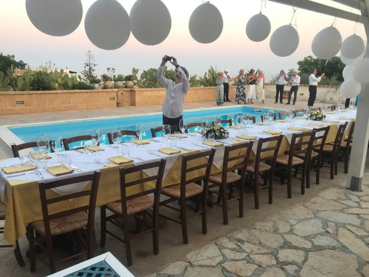 Villa Ceni - Appartamenti Con Camere, Cucina, Wc E Terrazza Sul Mare In Villa Con Piscina, Giardino E Parcheggio Marinella di Selinunte Kültér fotó