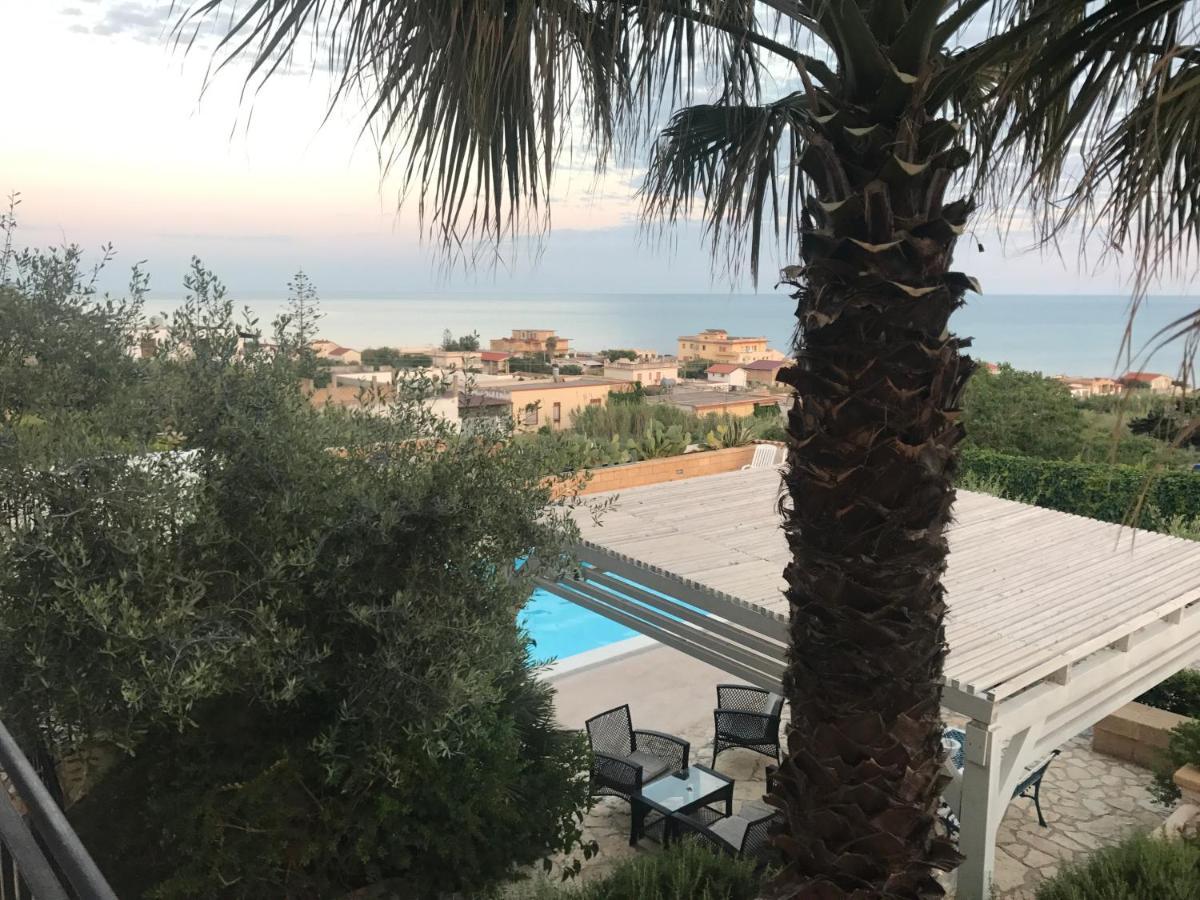 Villa Ceni - Appartamenti Con Camere, Cucina, Wc E Terrazza Sul Mare In Villa Con Piscina, Giardino E Parcheggio Marinella di Selinunte Kültér fotó
