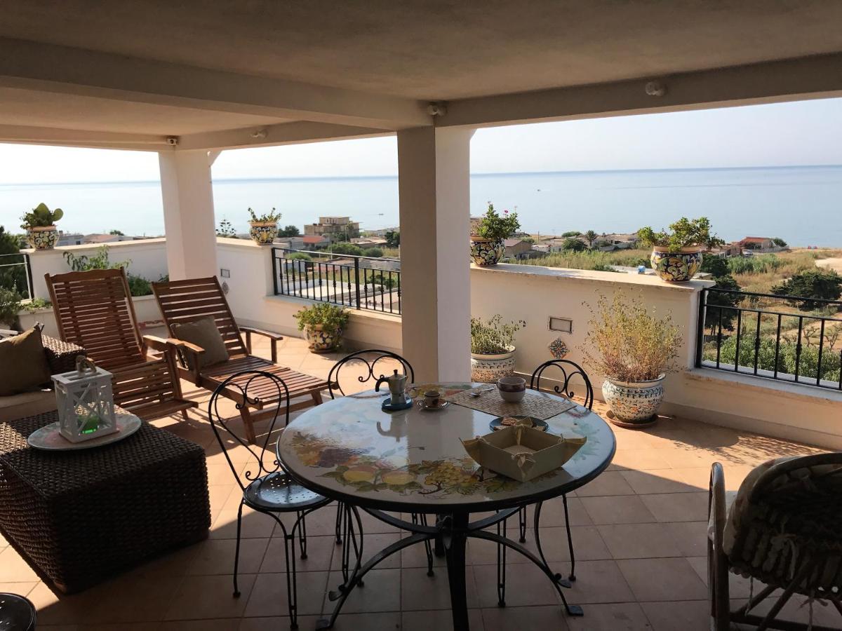 Villa Ceni - Appartamenti Con Camere, Cucina, Wc E Terrazza Sul Mare In Villa Con Piscina, Giardino E Parcheggio Marinella di Selinunte Kültér fotó