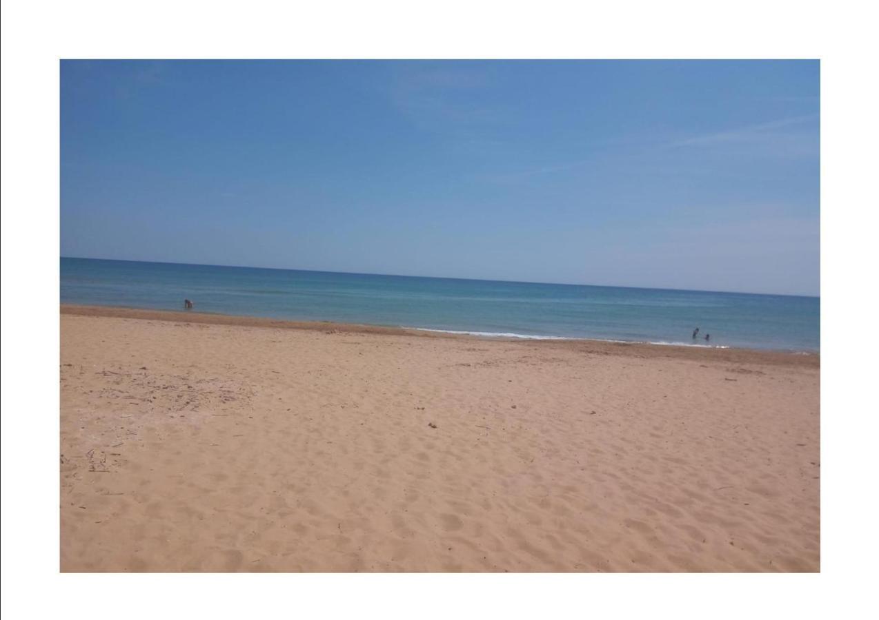 Villa Ceni - Appartamenti Con Camere, Cucina, Wc E Terrazza Sul Mare In Villa Con Piscina, Giardino E Parcheggio Marinella di Selinunte Kültér fotó